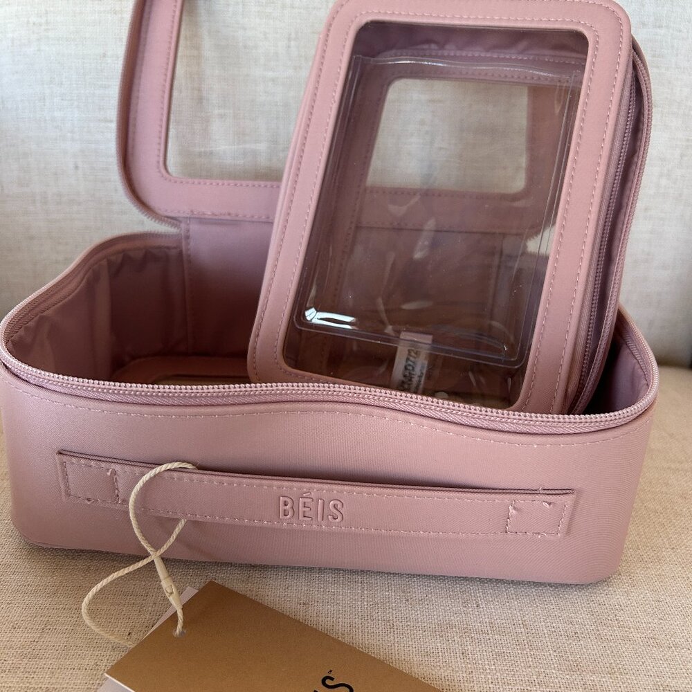 Beis The In Flight Cosmetic Set in Atlas Pink